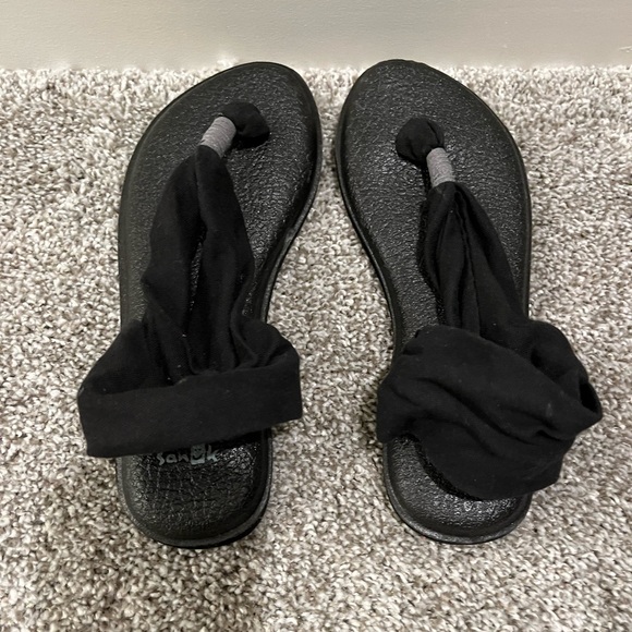 Sanuk sling yoga sandals - Picture 3 of 7